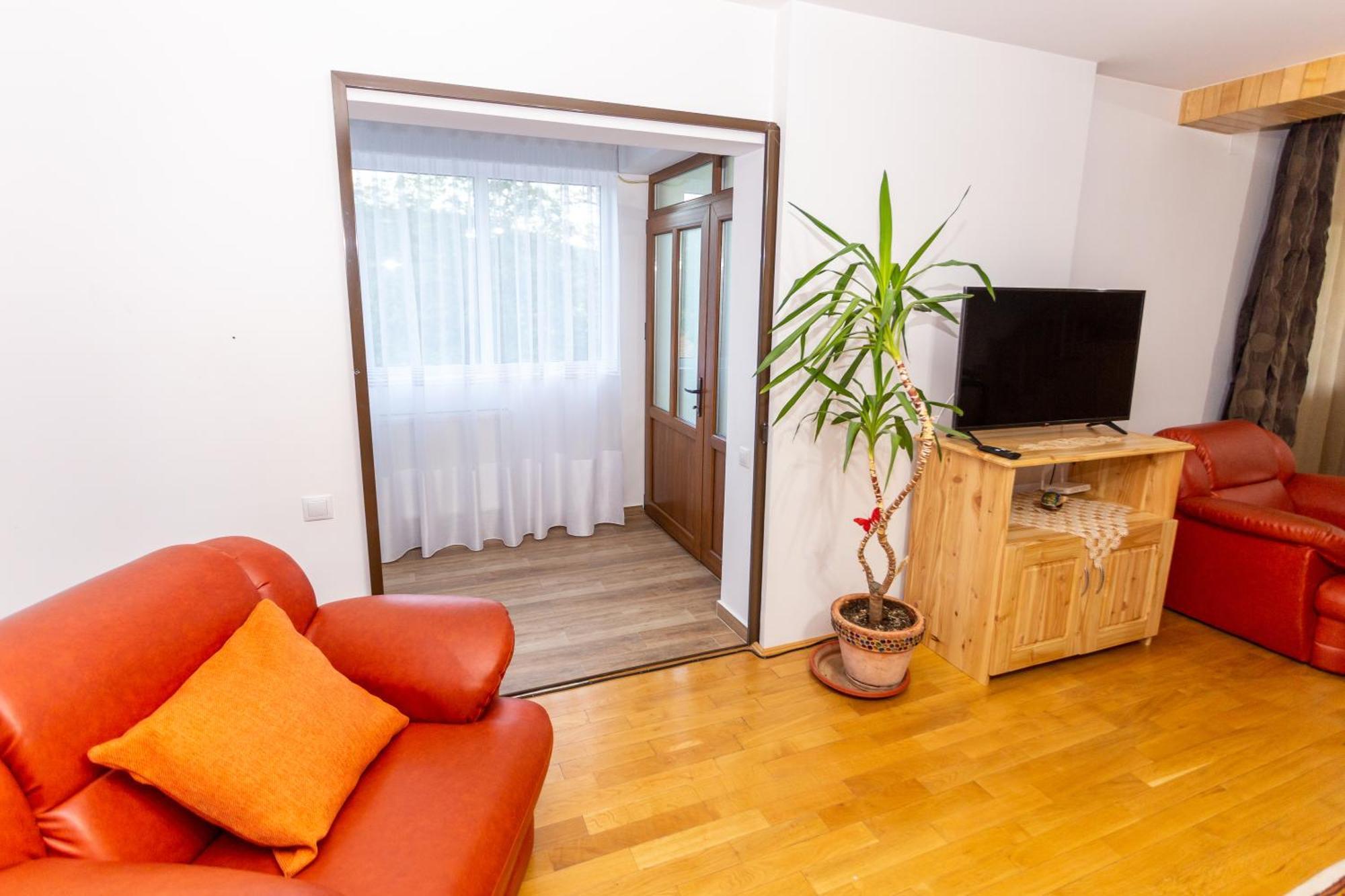 Casa Rumelia Paltineni Bagian luar foto