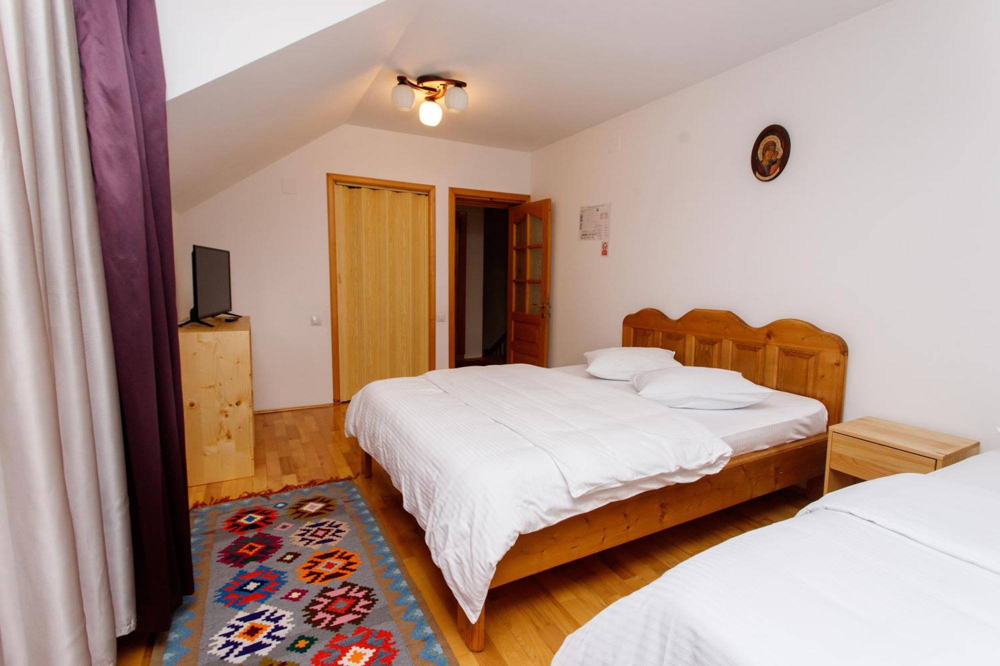Casa Rumelia Paltineni Bagian luar foto